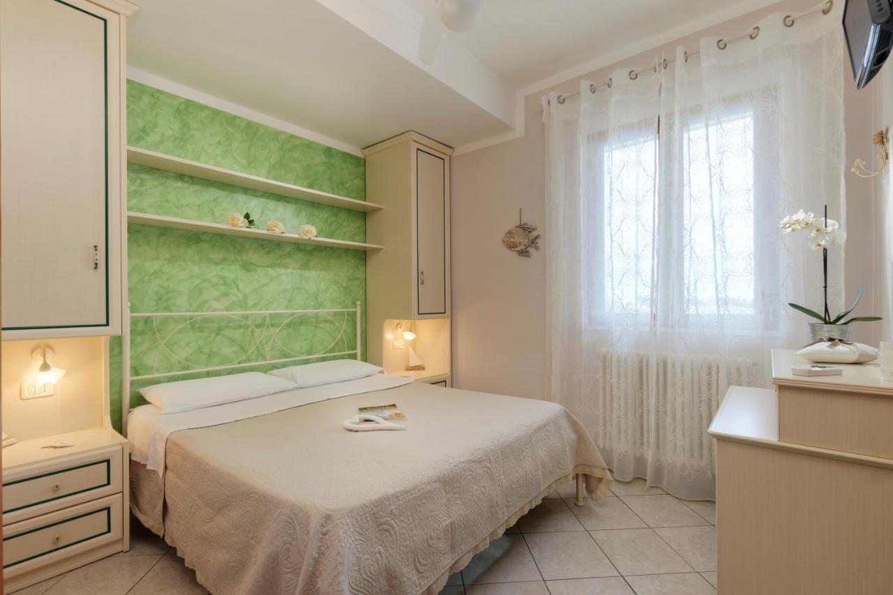 Double Room,1070598262:JPEG